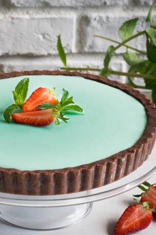 Crostata senza cottura alla menta e cioccolato