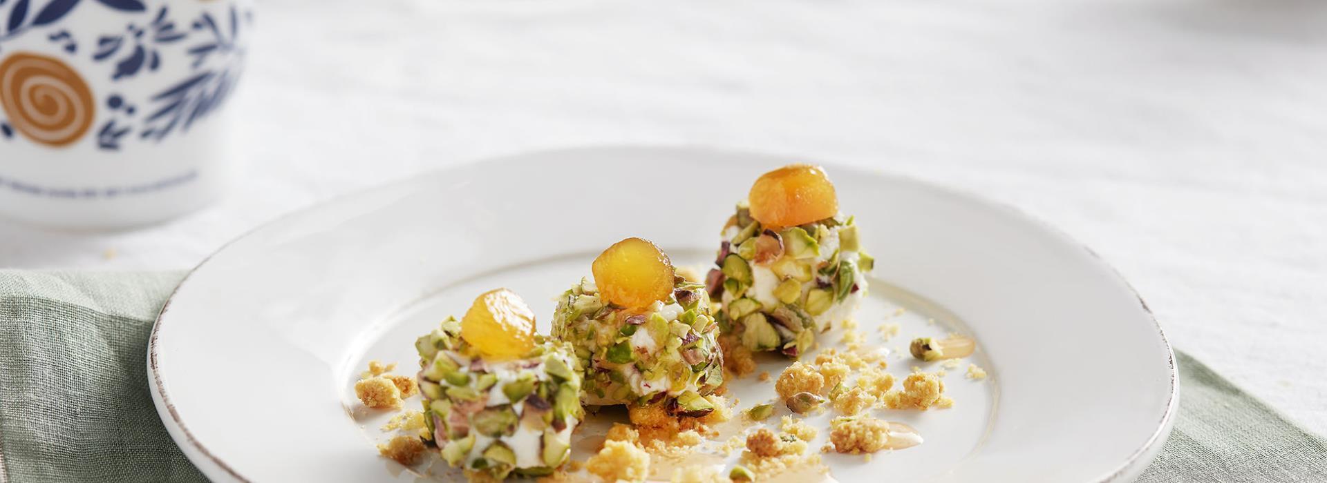 Per creare un piatto unico, non servono molti ingredienti. Prova il caprino con Zenzero Fabbri e pistacchi