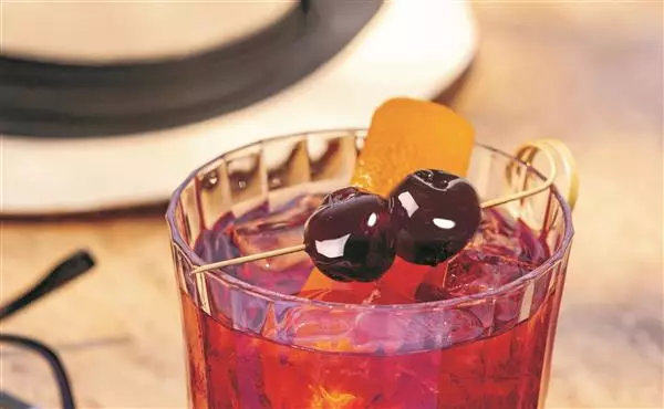 Sorprendi il tuo aperitivo con Marendry: prova un Americano a Bologna