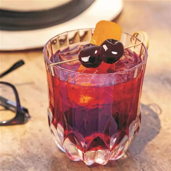Sorprendi il tuo aperitivo con Marendry: prova un Americano a Bologna