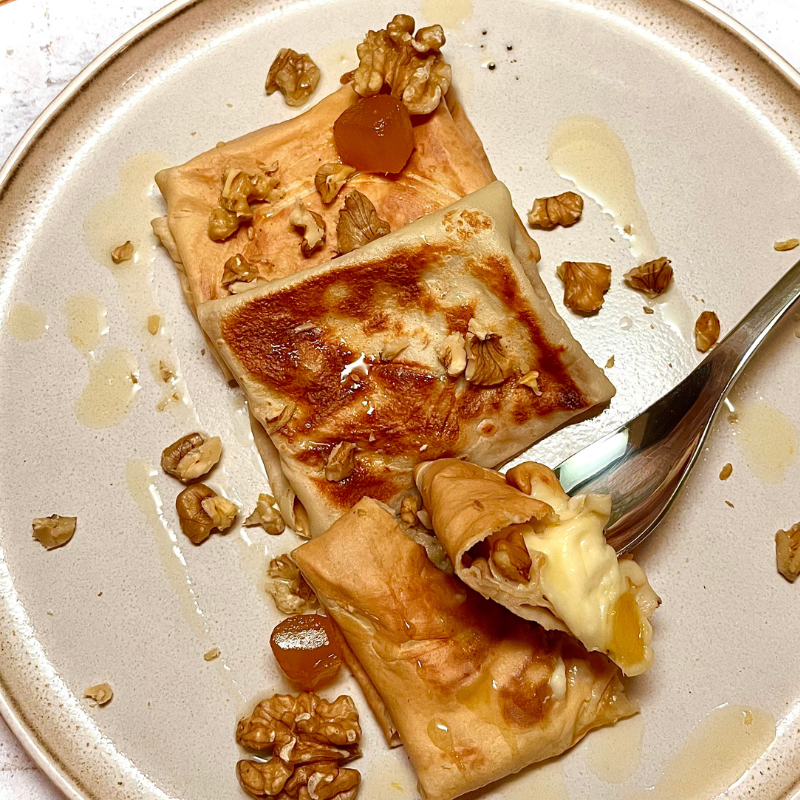 Crêpes salate con brie noci e zenzero