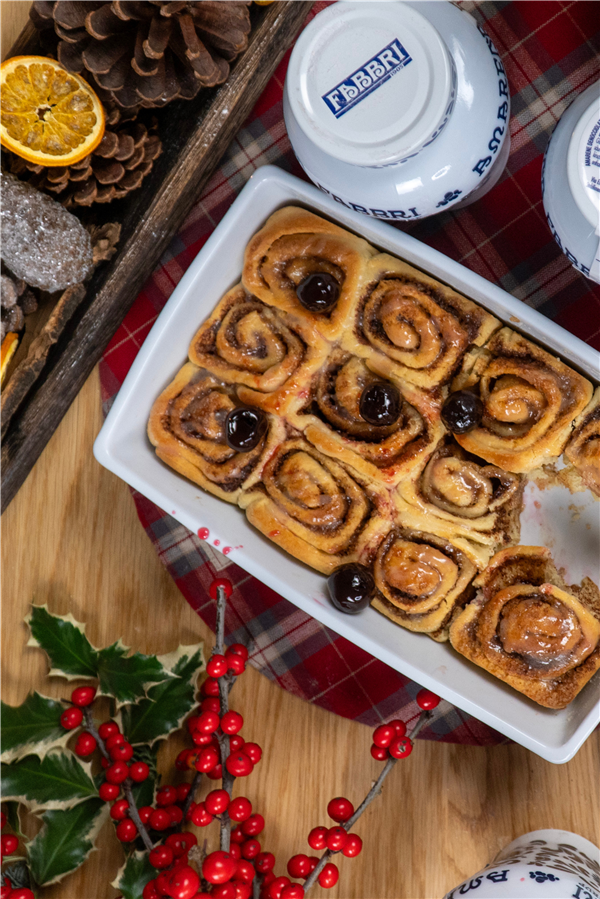 Cinnamon Rolls con Amarena Fabbri