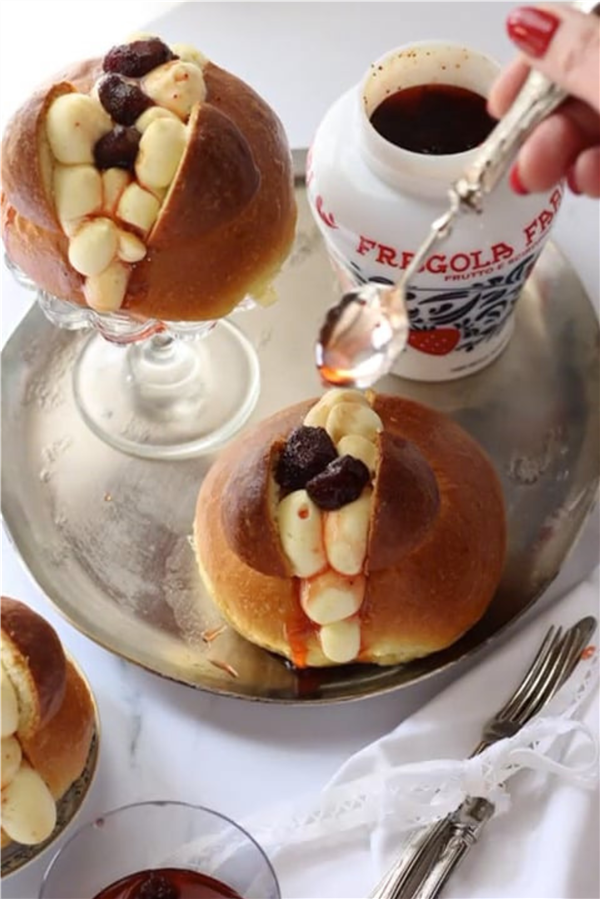 Brioches con il tuppo e Fragola Fabbri