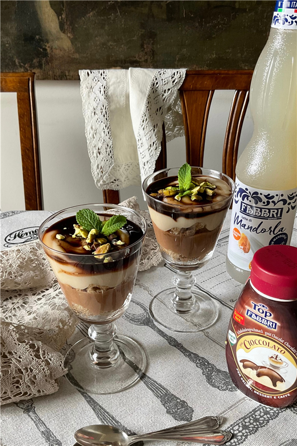 Crema al Cacao e Mandorle  con Pistacchi
