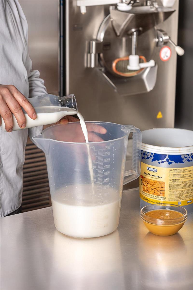 Gelato artigianale: materie prime e produzione della miscela