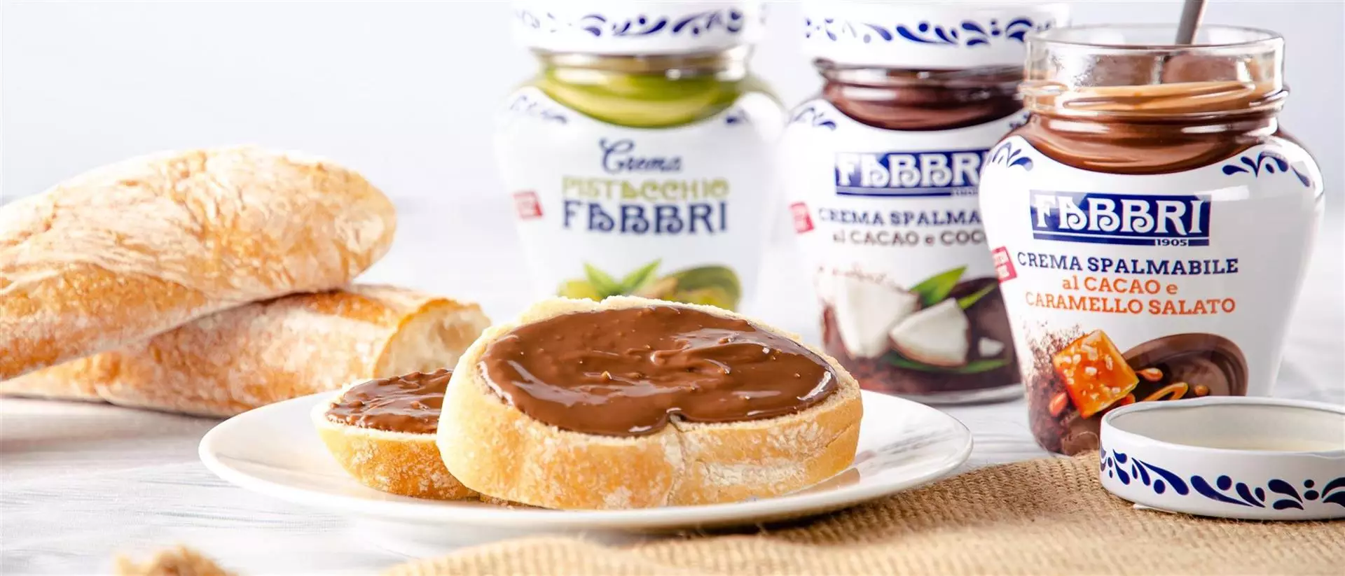 Con le Creme Spalmabili Fabbri le tue colazioni saranno ancora più irresistibili.